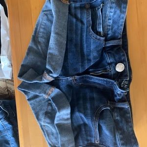 AMERICAN EAGLE🦅 Jean Shorts-Dark Wash